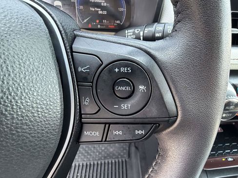 Used 2023 Toyota RAV4 Limited AWD/4WD image 16