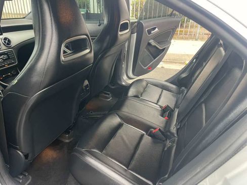 Used 2014 Mercedes-Benz CLA 250 image 7
