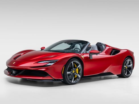 Certified 2025 Ferrari SF90 Spider AWD/4WD image 2