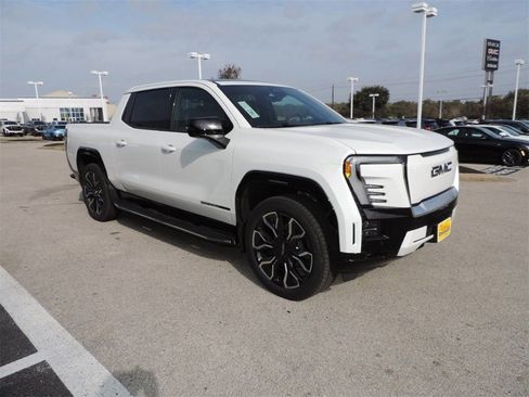 New 2025 GMC Sierra EV Denali image 3