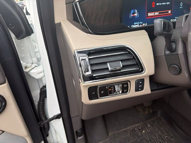 Used 2024 Lincoln Navigator L Reserve AWD/4WD image 10