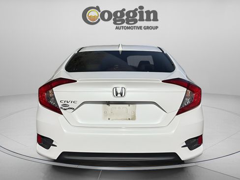 Used 2018 Honda Civic EX-L image 5