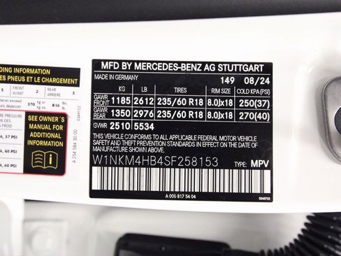 Certified 2025 Mercedes-Benz GLC 300 4MATIC image 26