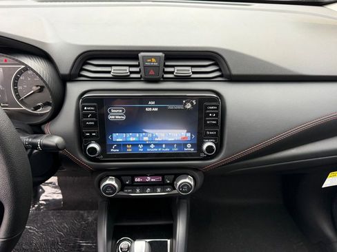 New 2025 Nissan Versa SR w/ Trunk Package image 15