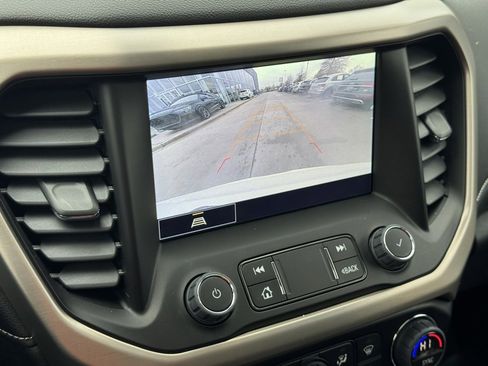 Used 2023 GMC Acadia Denali image 37