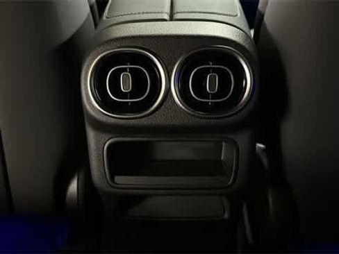 Certified 2025 Mercedes-Benz GLC 300 4MATIC image 28