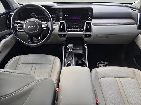 Used 2022 Kia Sorento EX FWD image 23