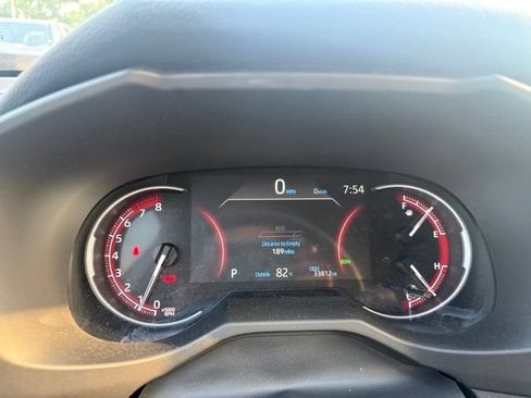 Used 2025 Toyota RAV4 XLE FWD image 17