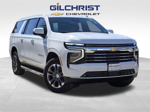New 2026 Chevrolet Suburban LT w/ Comfort Package RWD image 1