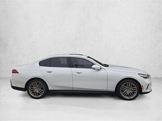 Used 2025 BMW 530i w/ Premium Package RWD video 4