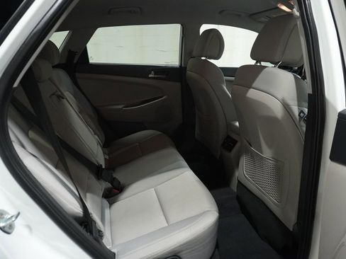 Used 2018 Hyundai Tucson Sport image 14