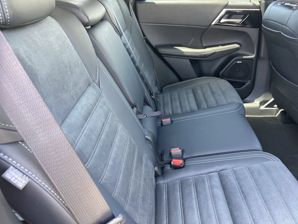 New 2026 Mitsubishi Outlander SE FWD image 23