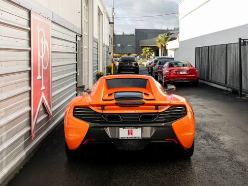 Used 2015 McLaren 650S Spider image 49