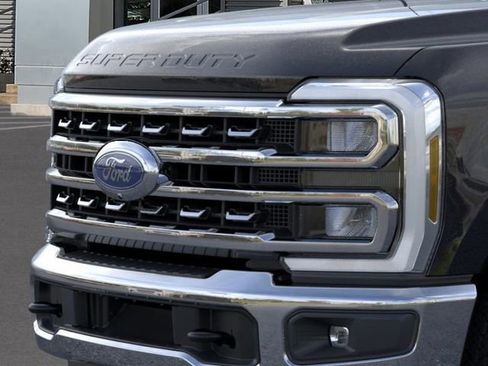 New 2026 Ford F250 Lariat w/ Chrome Package image 17