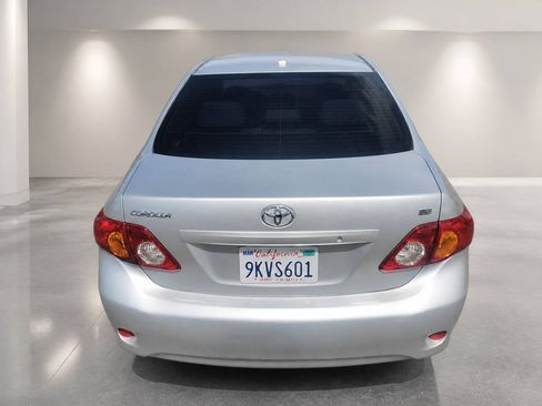 Used 2010 Toyota Corolla LE w/ All Weather Guard Pkg FWD image 5