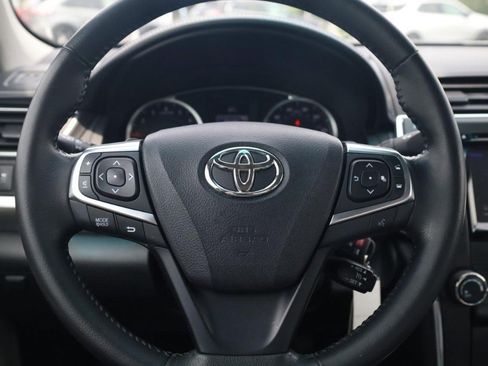 Used 2016 Toyota Camry SE FWD image 7