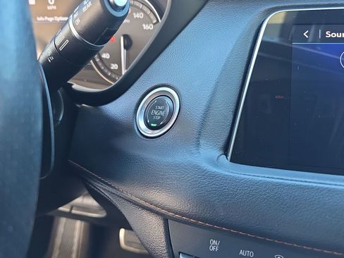 Used 2023 Cadillac XT4 Sport w/ Technology Package image 16