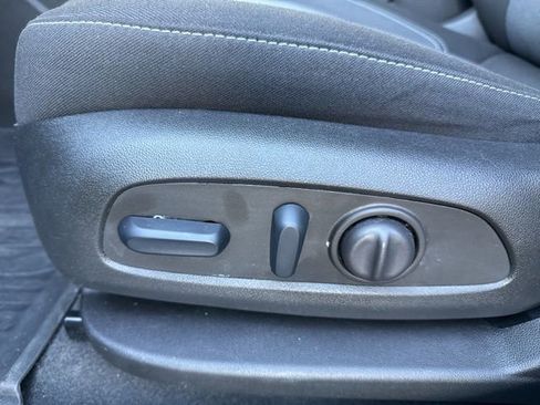 Used 2024 Chevrolet Blazer LT w/ Convenience Package image 11