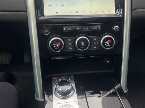 Certified 2019 Land Rover Discovery HSE image 22