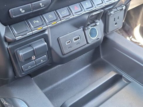Used 2020 GMC Sierra 1500 Elevation w/ Elevation Value Package AWD/4WD image 13