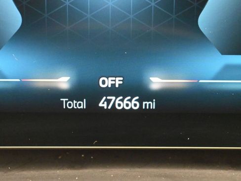 Used 2023 BMW iX xDrive50 w/ Ultimate Package 2 image 13