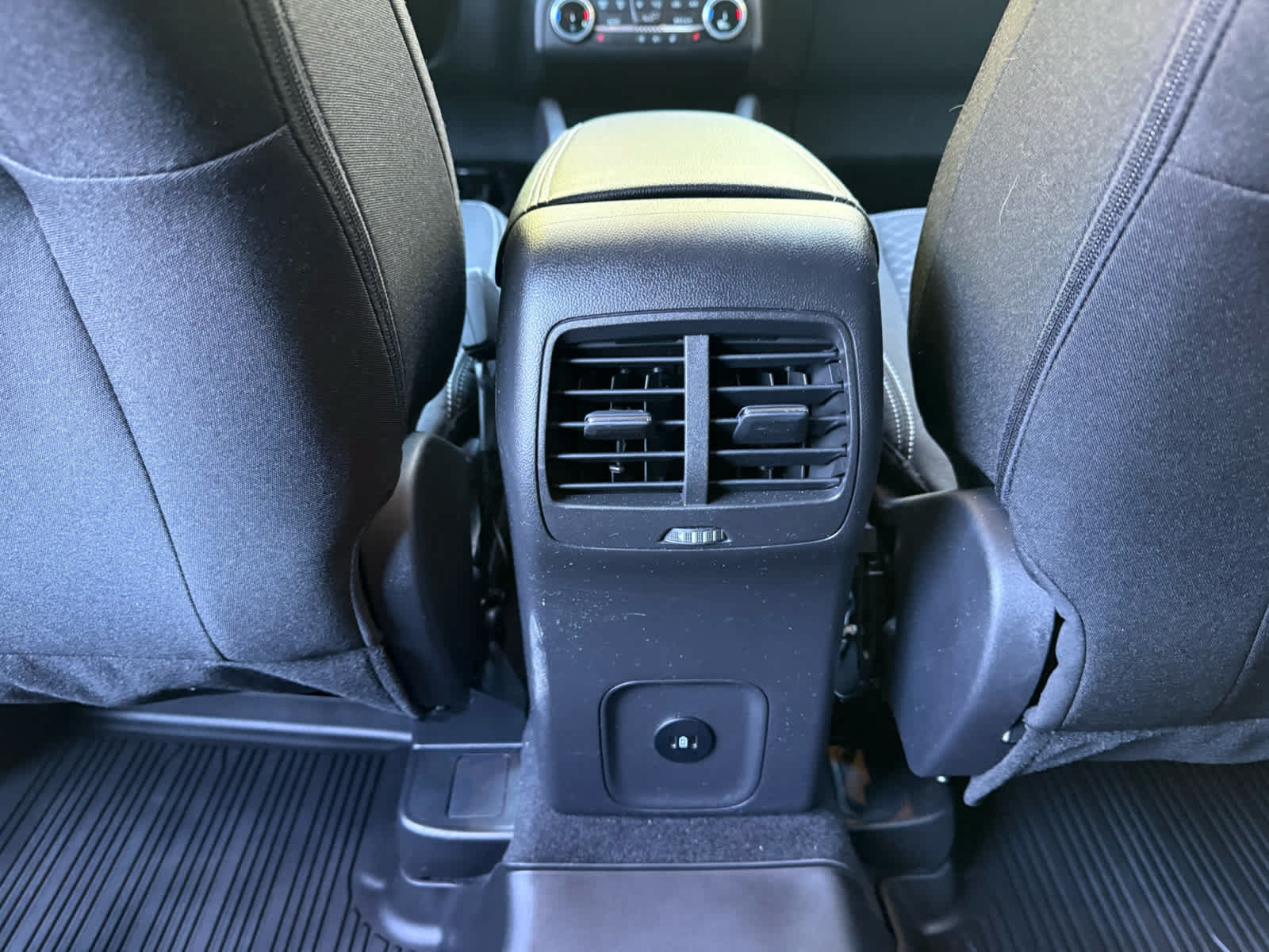 Used 2025 Ford Escape Active w/ Cold Weather Package AWD/4WD image 11