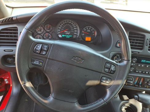 Used 2004 Chevrolet Monte Carlo SS w/ Dale Earnhardt Jr. Package image 20