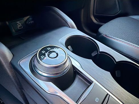 Used 2025 Ford Escape ST-Line image 11