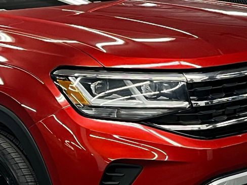 Used 2023 Volkswagen Atlas Cross Sport SE w/ Panoramic Sunroof Package image 43