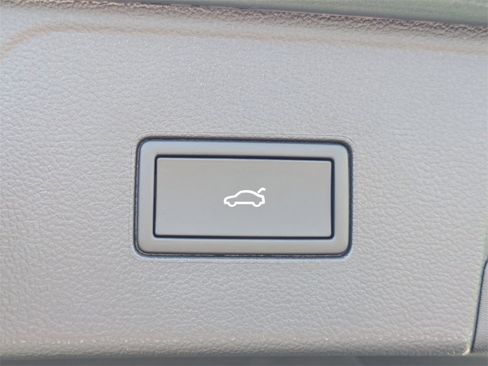 New 2026 Volkswagen Atlas Peak Edition image 15