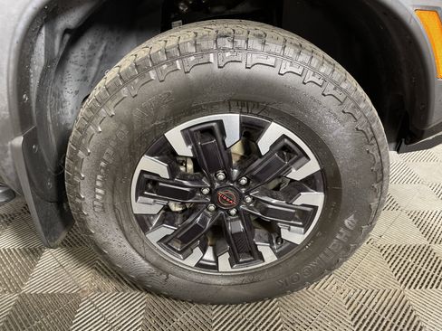 Used 2023 Nissan Frontier PRO-4X w/ Pro Convenience Package image 10