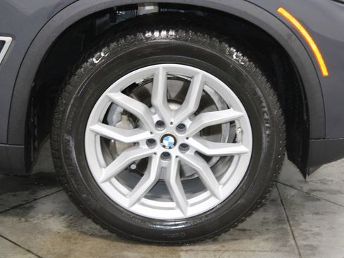 Used 2019 BMW X5 xDrive40i w/ Convenience Package AWD/4WD image 12