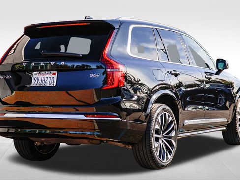 Certified 2026 Volvo XC90 B6 Plus w/ Protection Package AWD/4WD image 8