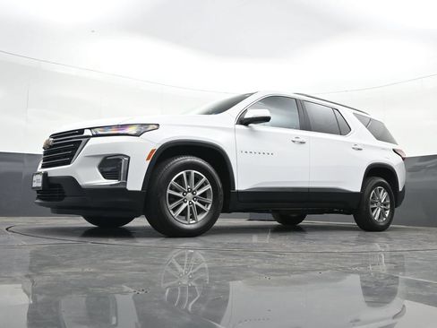 Used 2023 Chevrolet Traverse LT AWD/4WD image 31