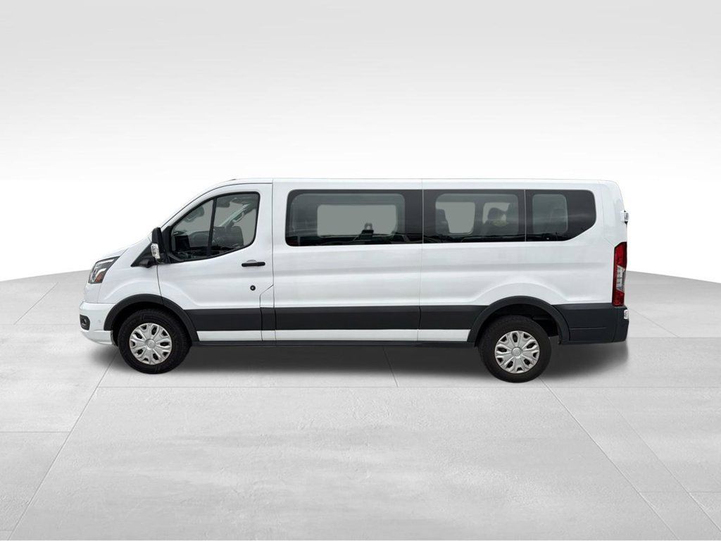 Used 2023 Ford Transit 350 XLT RWD image 7