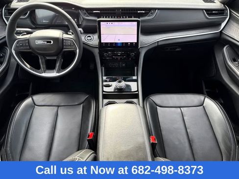 Used 2024 Jeep Grand Cherokee L Limited w/ Luxury Tech Group II image 11