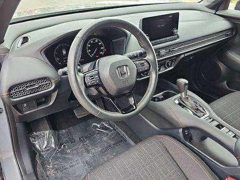 Used 2024 Honda HR-V Sport image 16