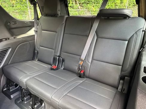 Used 2023 Chevrolet Tahoe Z71 w/ Z71 Off-Road Package AWD/4WD image 26