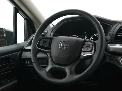 Used 2026 Honda Odyssey EX-L image 15