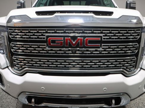 Used 2023 GMC Sierra 2500 Denali w/ Denali Ultimate Package image 4