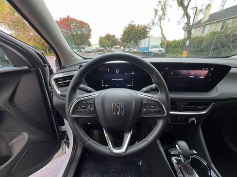 Used 2025 Buick Encore GX Preferred image 32