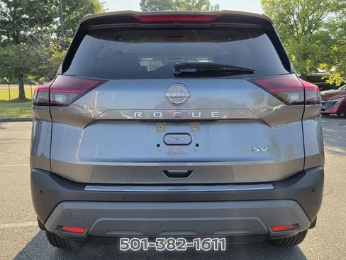 Used 2023 Nissan Rogue SV FWD image 4