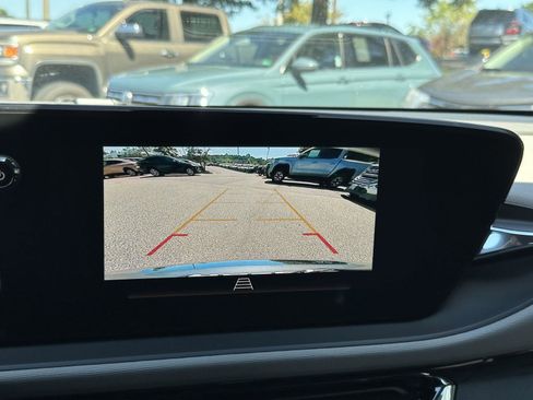 New 2025 Buick Envista Avenir image 4