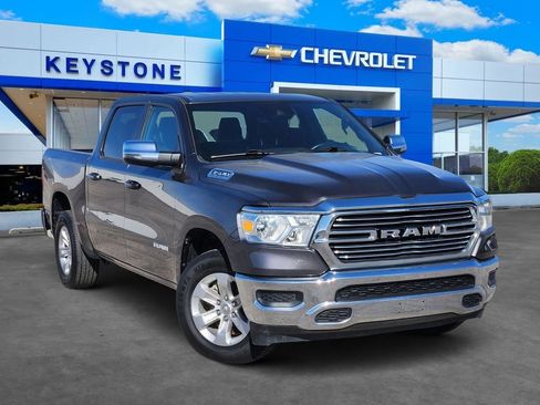Used 2023 RAM 1500 Laramie AWD/4WD image 1