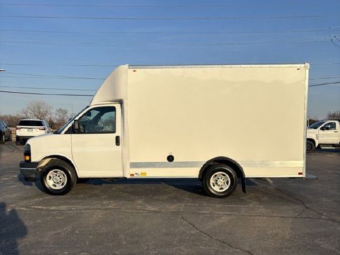 Used 2024 Chevrolet Express 3500 w/ Power Convenience Package RWD image 6