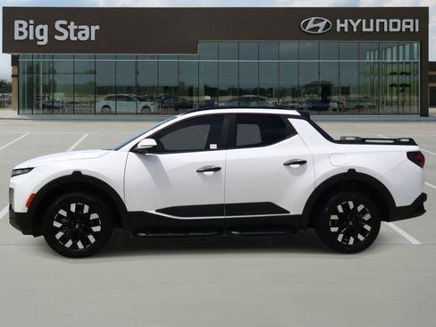 Certified 2025 Hyundai Santa Cruz SEL FWD image 2