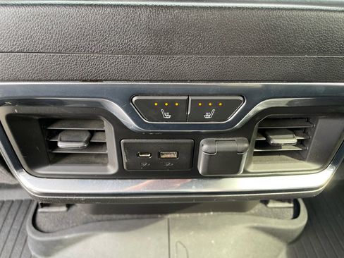 Used 2020 GMC Sierra 1500 AT4 w/ Technology Package AWD/4WD image 6