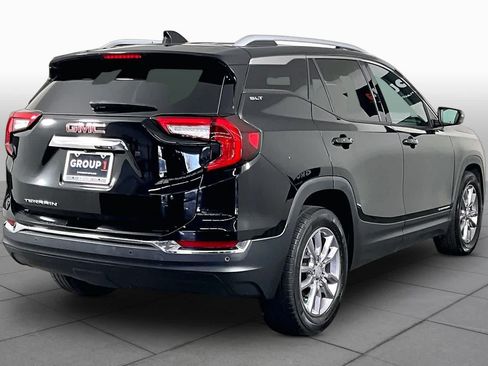 Used 2024 GMC Terrain SLT FWD image 13