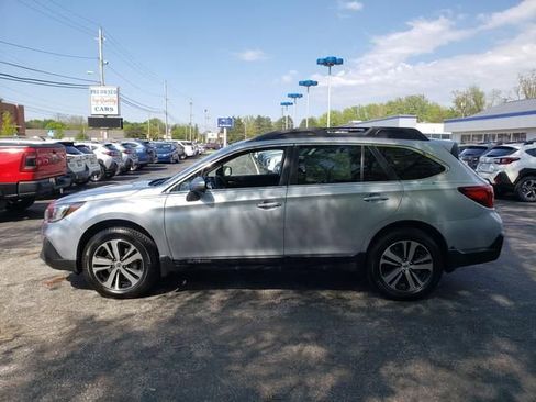 Used 2019 Subaru Outback 2.5i Limited AWD/4WD image 7