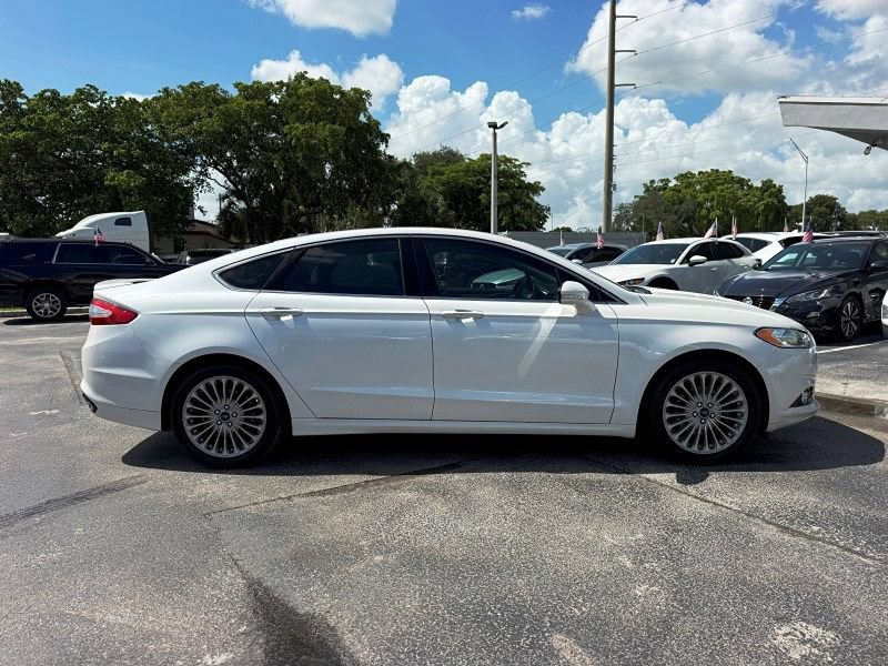 Used 2016 Ford Fusion Titanium FWD image 4